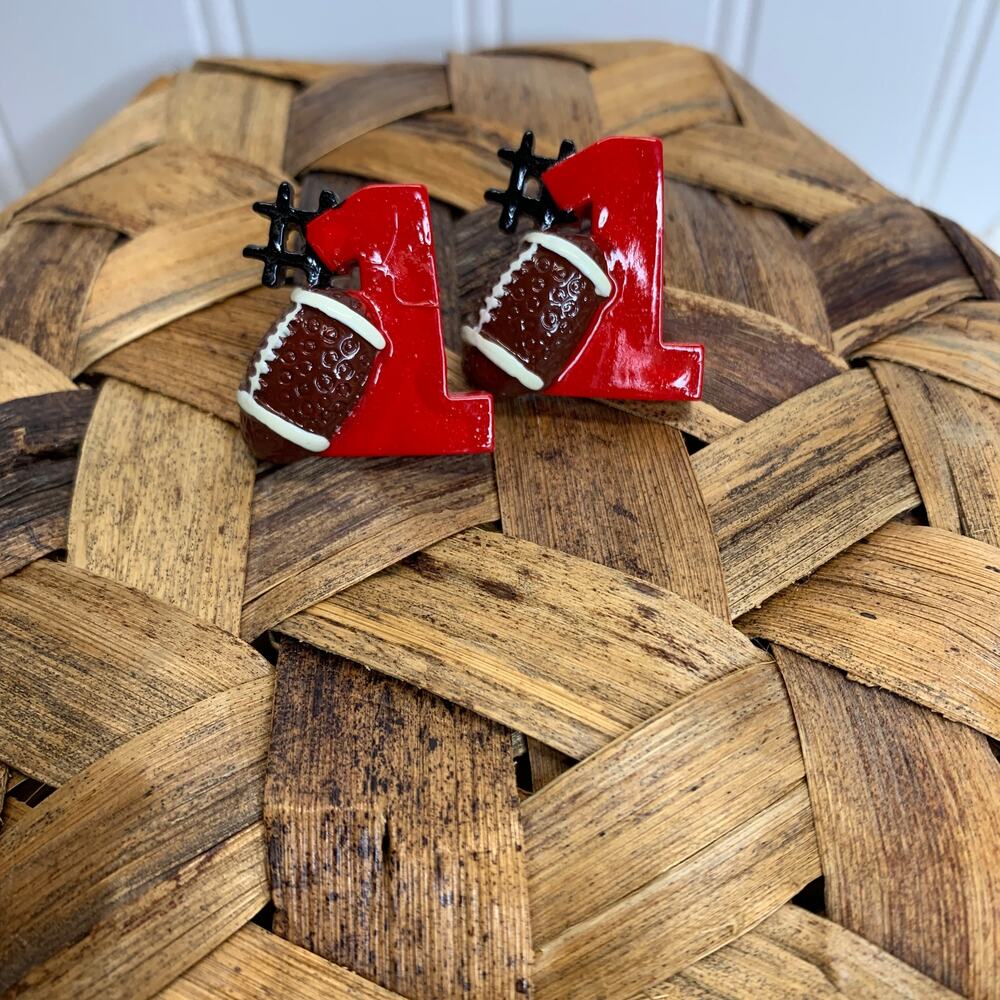Football Red Number 1 Pins Decor Lapel Pin